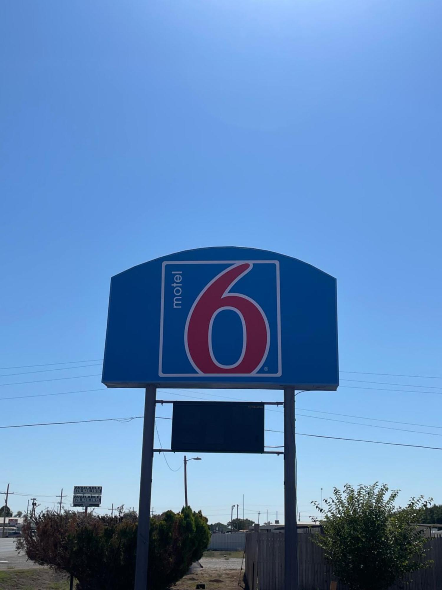 Motel 6 Artesia, Nm Buitenkant foto